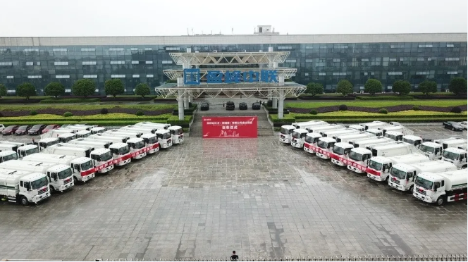 九游ninegame环境批量环卫装备发往柬埔寨，助力“一带一路”建设